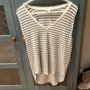 Express size small navy blue striped sleevelesss high low  t shirt